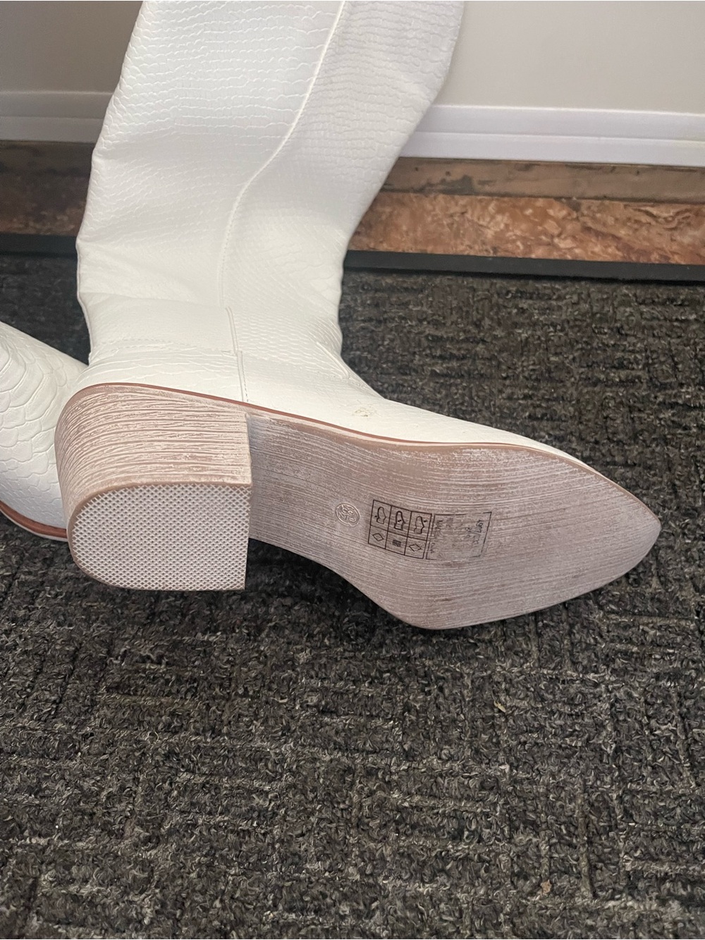 Pierre Dumas White Over-the-Knee Western Boots - Picture 3 of 5